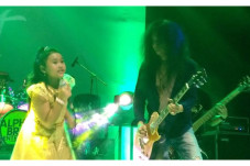 Sepanggung dengan John...