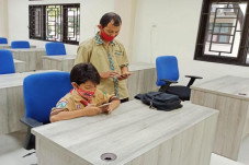 Dukung Belajar Daring,...