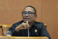 DPR: Nikmat Kemerdekaan...