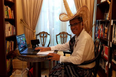 Saleh Husin: Upacara...