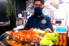 Merasakan Kesegaran...