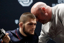 Presiden UFC Respons...