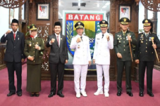 Upacara Peringatan HUT...