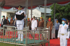 Bupati Batu Bara Pimpin...