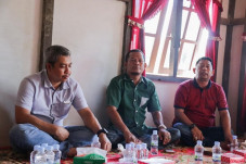 Ketua Tim Relawan: Junaidi-Sahrani...