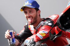 Juara di GP Austria,...