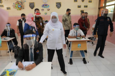 Uji Coba Sekolah Tatap...