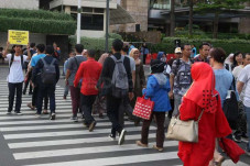 Transportasi Publik...