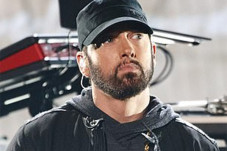 Eminem Dikabarkan Meninggal...