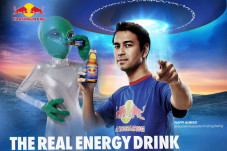 Kratingdaeng Gandeng...