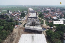 Dua Minggu Lagi, Sanksi...