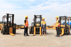 Forklift Unggulan Trakindo...