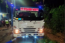 Gagal Nyalip Kendaraan,...