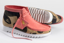 Clarks dan BAPE Gandeng...