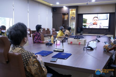 ITS Gandeng Industri...