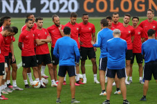 Final Liga Europa, Lopetugui...