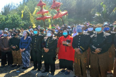 Bupati Blitar Nekat...