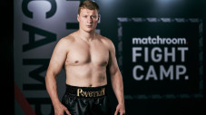 Hearn Ngeri Power Povetkin:...