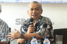 Hatta: Sangat Rugi Membiayai...