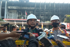 Ungkap Kebakaran di...