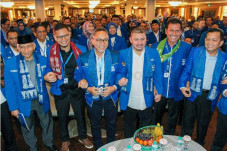 Soetrisno Bachir Pidato...