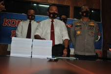 Polda Jambi Tetapkan...