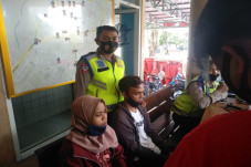 Ibu Kandung dan Pacar...