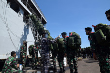 Ke Papua, 450 Prajurit...