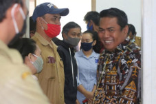 Rinto Pamit Cuti Sebagai...