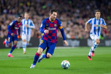 Barcelona Yakin Man...