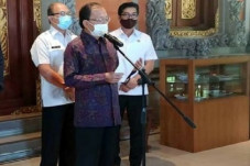 Bali Resmi Tunda Pembukaan...