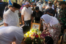 Kabar Duka, Istri Mantan...