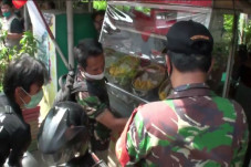 Personel TNI AD Perbaiki...