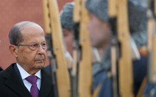 Presiden Aoun Sarankan...