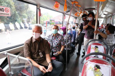 Luncurkan Trans Jateng,...