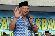 Loyalis Ingin Amien...