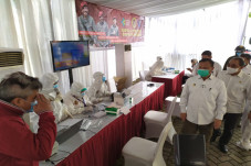 Tekan Penyebaran Covid-19,...