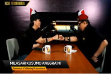Lewat Tinju, Promotor...