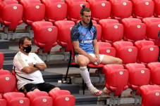 Dari Markas Timnas,...