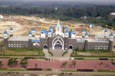 Bayar Komisi Penjualan...