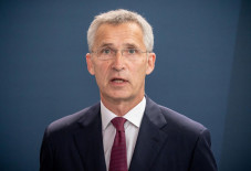 NATO Tekan Rusia Harus...