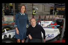 Sir Frank dan Putrinya...