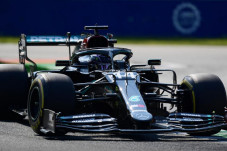 Hamilton Dihantui Mimpi...