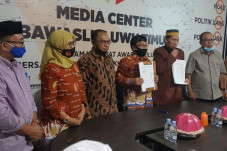 Bawaslu Lutim Gandeng...
