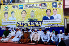 Tak Deklarasi, AIZ-Risma...