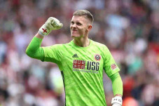 Henderson Siap Gusur...