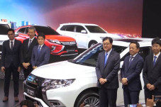 Mitsubishi Outlander...