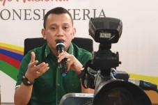 Komisi I DPR Desak TNI...