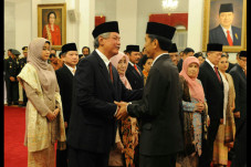 Profesor Abdul Malik...