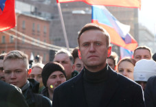 Pengkritik Kremlin Navalny...